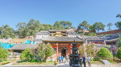 景点：显通寺