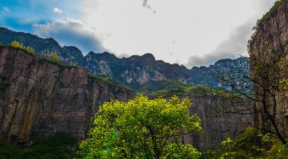 景点：万仙山