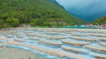 纳帕海相关旅游线路