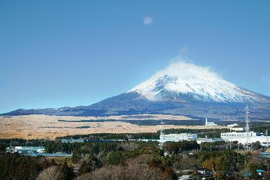 【北海道冬季限定】<大雪山国立公园·旭山动物园·洞爷湖熊牧场·登别地越谷 ·浪漫小樽梢>双温泉六天游