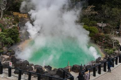 景点：登别温泉