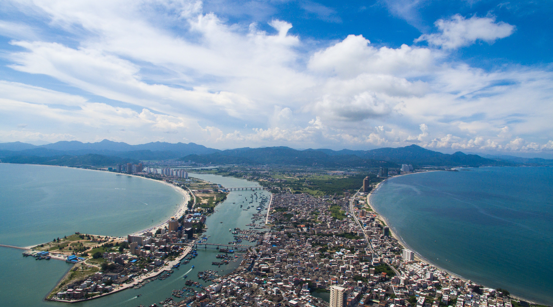 双月湾风景区封面图