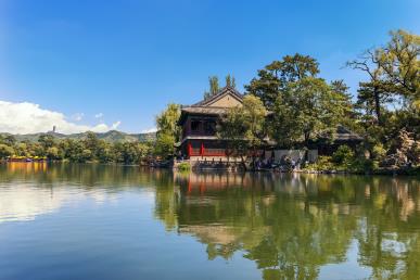 景点：避暑山庄