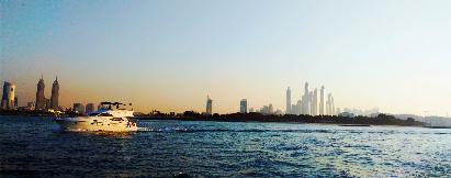 景点：迪拜快艇