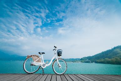 景点：日月潭自行车游湖体验