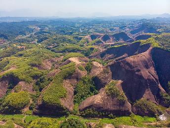 景点：飞天山