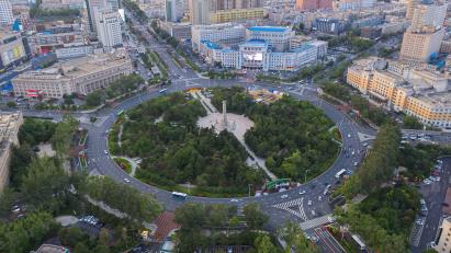 景点：长春人民广场